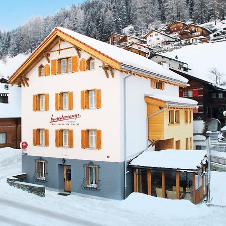 Boardercamp Laax - Swiss Mountain Hostel Ruschein Exterior foto