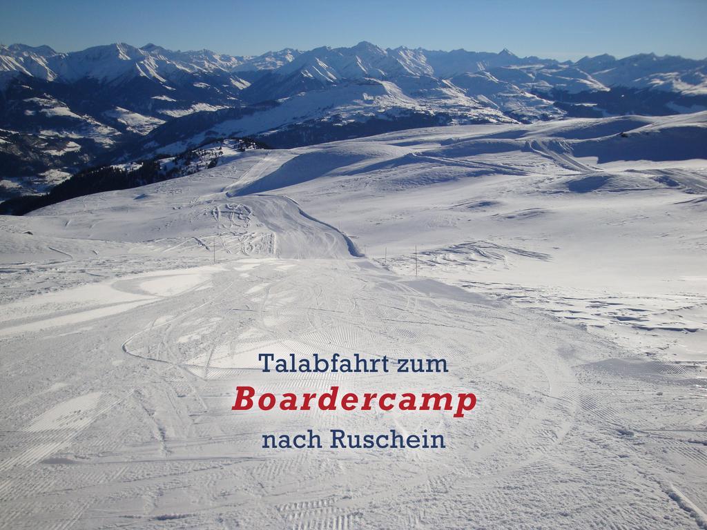 Boardercamp Laax - Swiss Mountain Hostel Ruschein Exterior foto